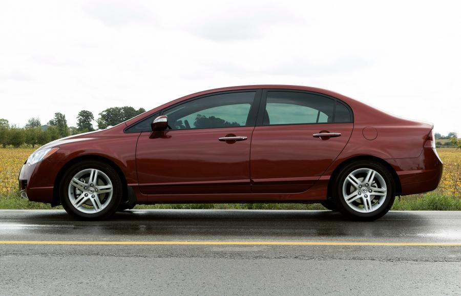  Acura CSX 2005 года  (фото 6 из 12)